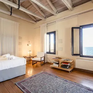  Holiday home Loft Chania